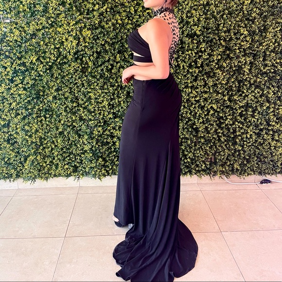 Sherri Hill Gown - Picture 3 of 3